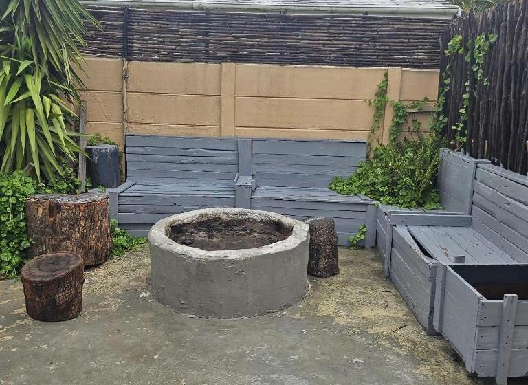 펜션 Zufike Self Catering