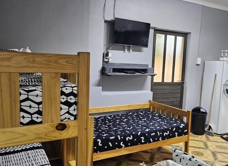 펜션 Zufike Self Catering