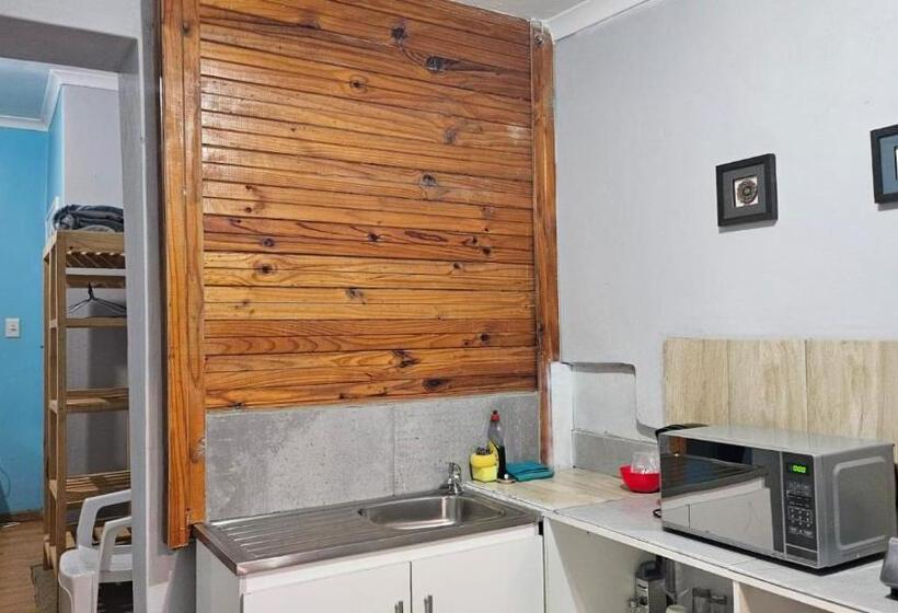 펜션 Zufike Self Catering