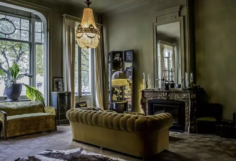 Bed & Breakfast Boulevard Leopold Rooms & Suites