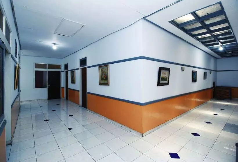 Bed & Breakfast Familie Ayu