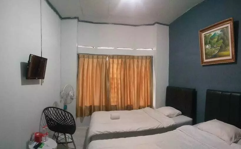 Bed & Breakfast Familie Ayu