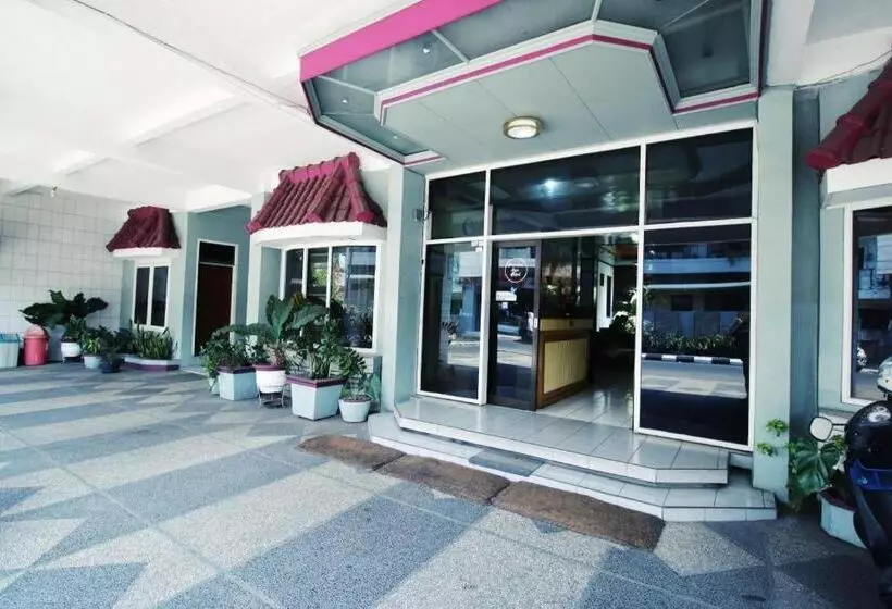 Bed & Breakfast Familie Ayu