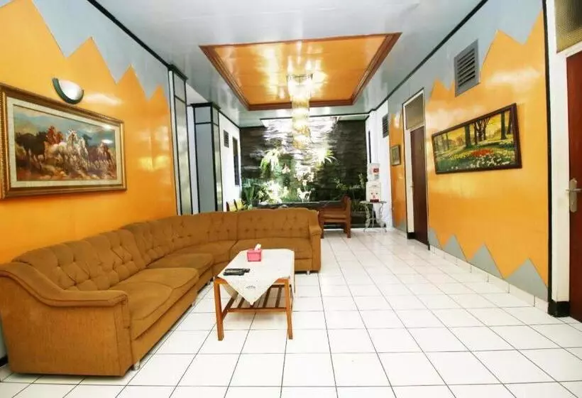 Bed & Breakfast Familie Ayu