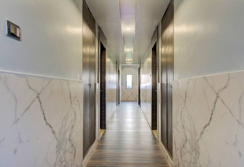 هتل Capital O 23031 V