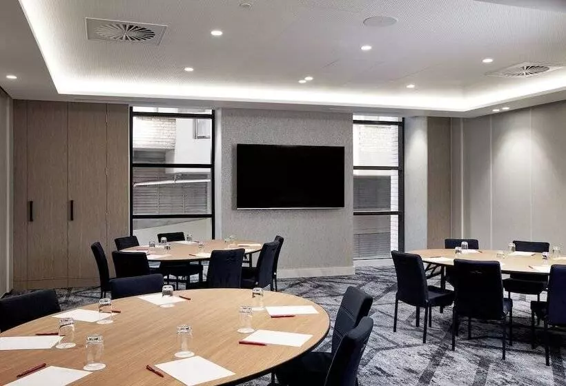 ホテル Crowne Plaza Sydney Darling Harbour, An Ihg
