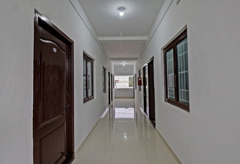 هتل Gsn Residency By Oyo Rooms