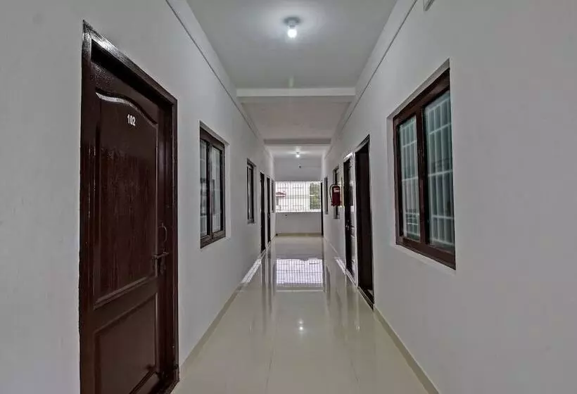 هتل Gsn Residency By Oyo Rooms