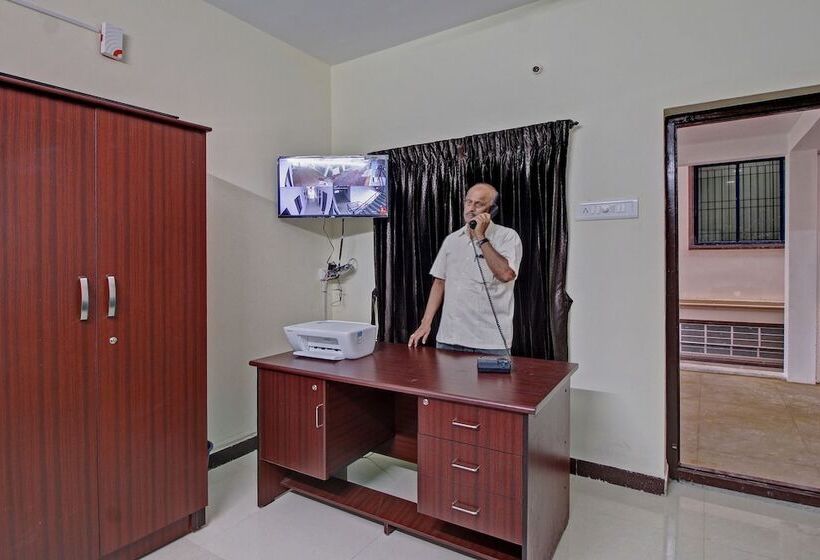 هتل Gsn Residency By Oyo Rooms