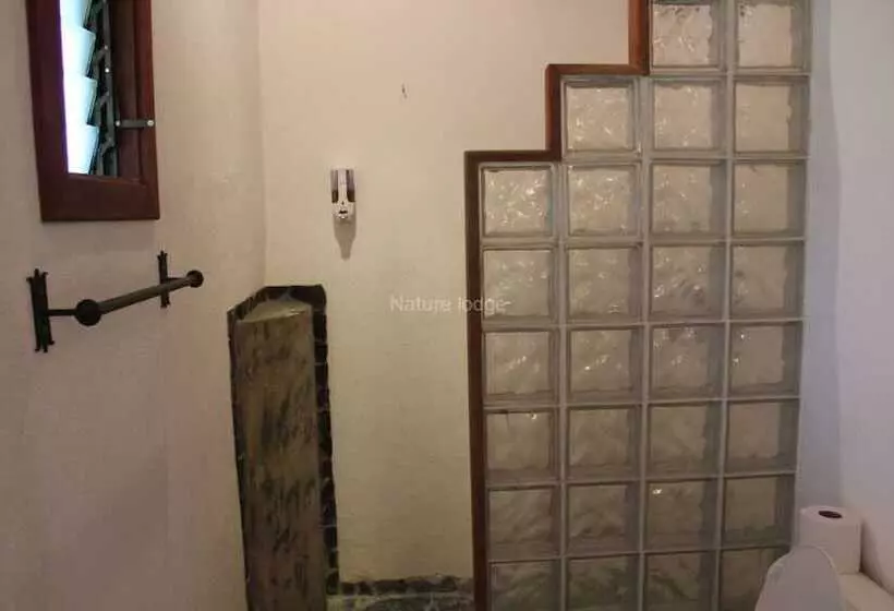 Hotelli Nature Lodge Finca Los Caballos