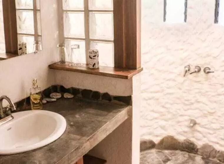 Hotelli Nature Lodge Finca Los Caballos