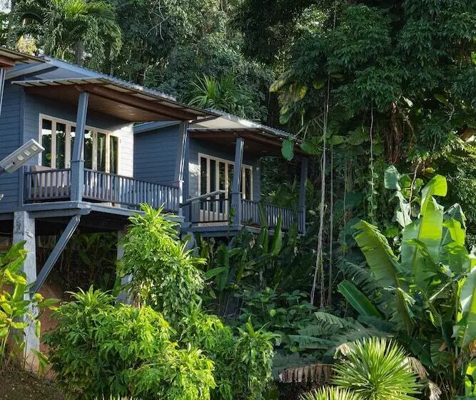 Hotelli Phuket View Coffee And Resort