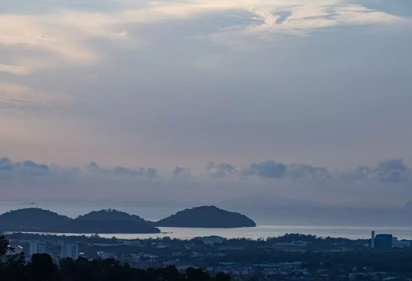 Hotelli Phuket View Coffee And Resort