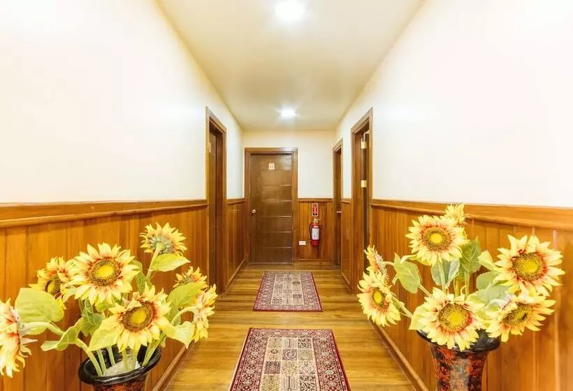 Hotelli Reddoorz Premium @ Outlook Drive