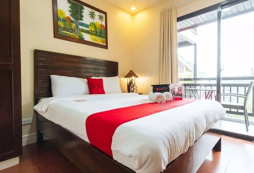 Hotelli Reddoorz Premium @ Outlook Drive