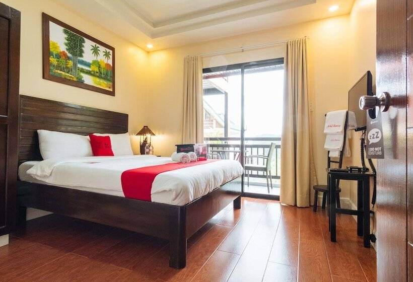 Hotel Reddoorz Premium @ Outlook Drive