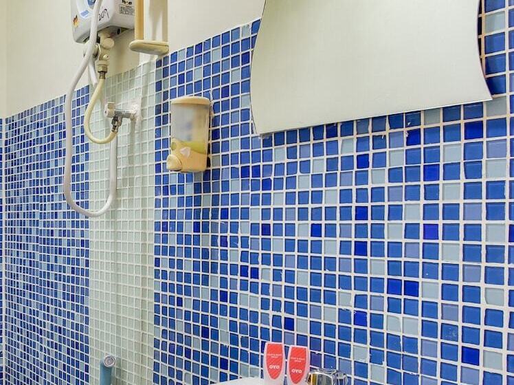 בית מלון כפרי Taj Inn By Oyo Rooms