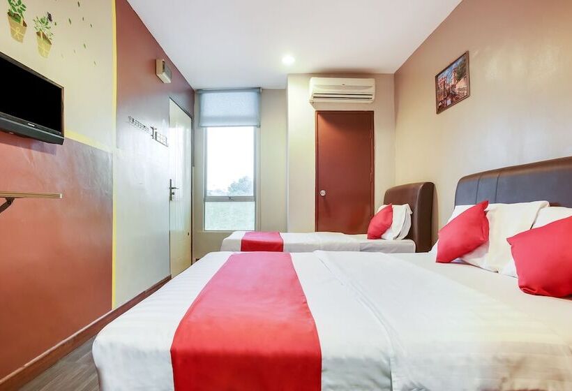 בית מלון כפרי Taj Inn By Oyo Rooms