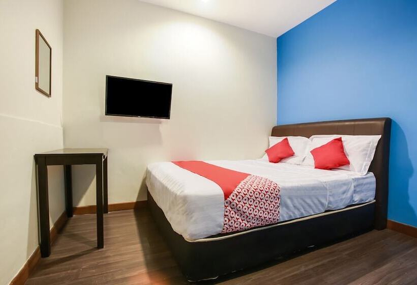 בית מלון כפרי Taj Inn By Oyo Rooms