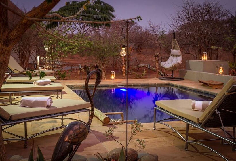 בית מלון כפרי Ukuthula Bush Lodge