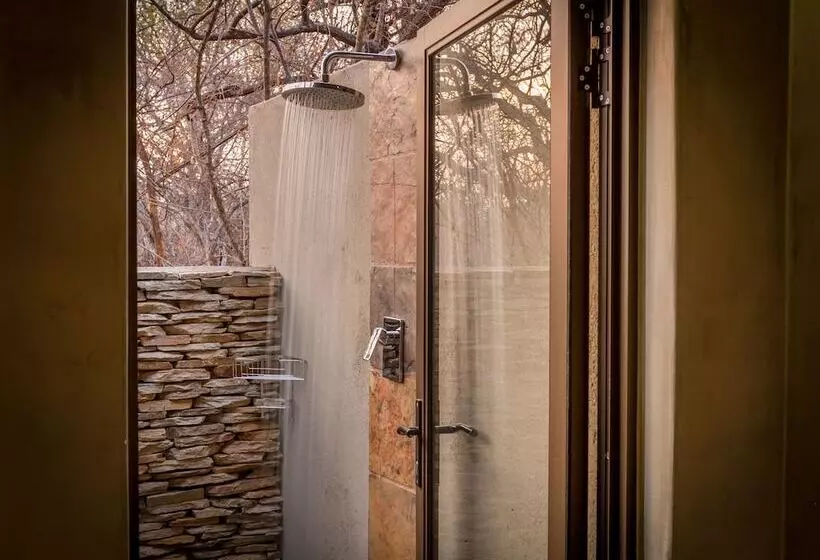 ホテル Ukuthula Bush Lodge