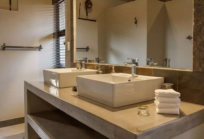 ホテル Ukuthula Bush Lodge
