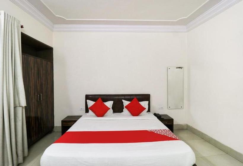 בית מלון כפרי Vashistha By Oyo Rooms