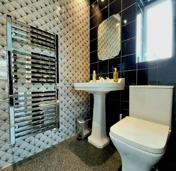 Twentieth Century B&b