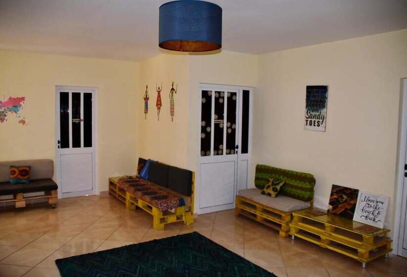 Auberge Hôtelière Meeting Point Sociedade Unipessoal, Lda