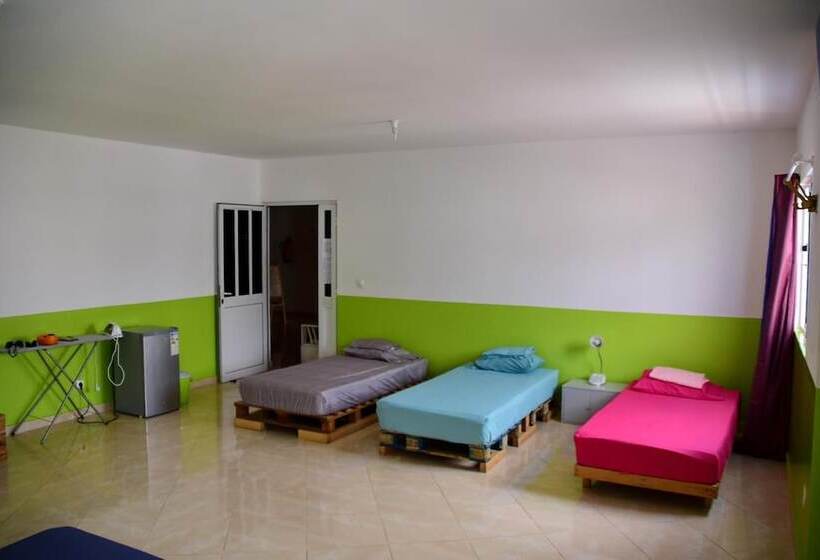 Auberge Hôtelière Meeting Point Sociedade Unipessoal, Lda