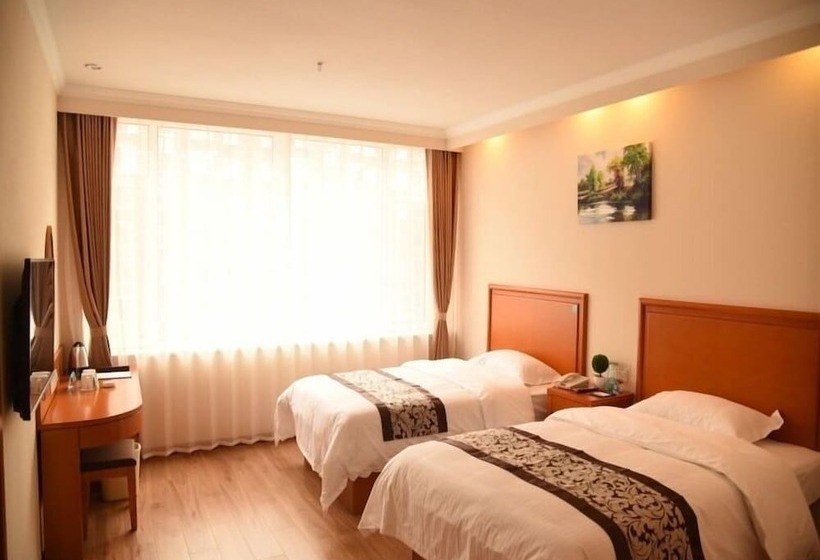 Otel Greentree Inn Baishan Linjiang Yalv River Express