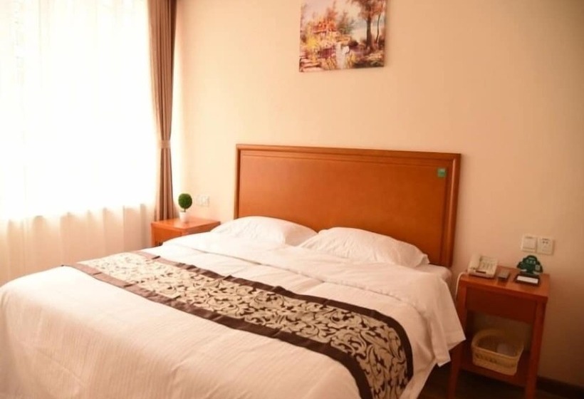 Otel Greentree Inn Baishan Linjiang Yalv River Express
