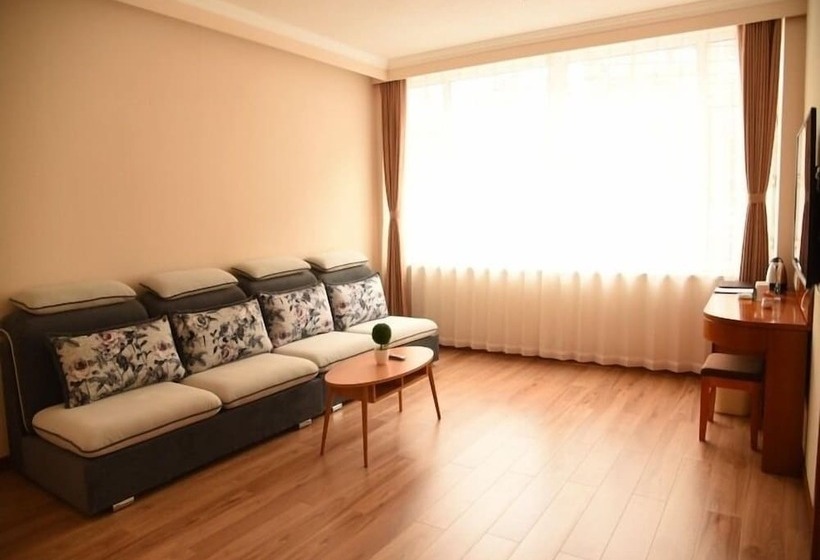 Otel Greentree Inn Baishan Linjiang Yalv River Express