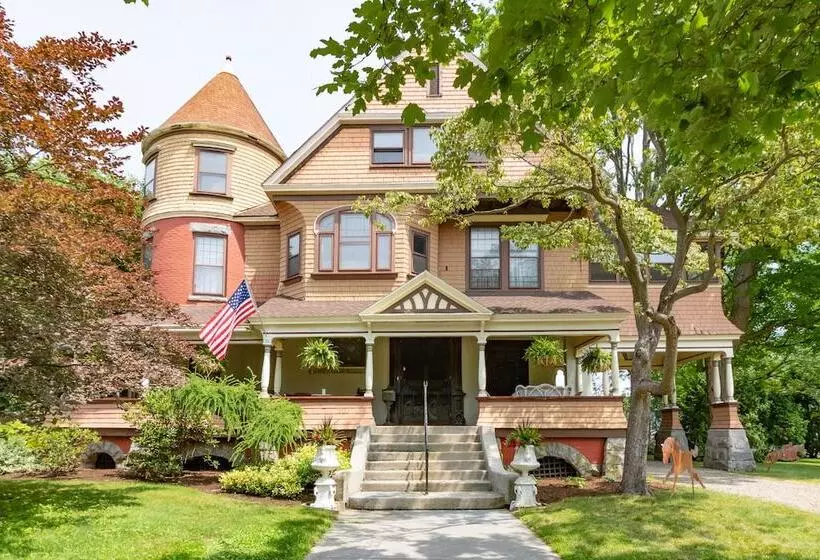 Saratoga Dreams B&b