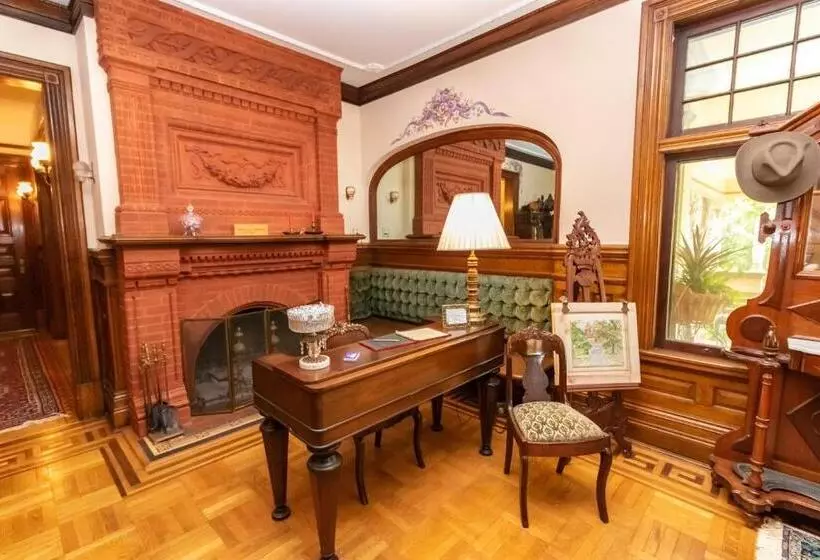 Saratoga Dreams B&b