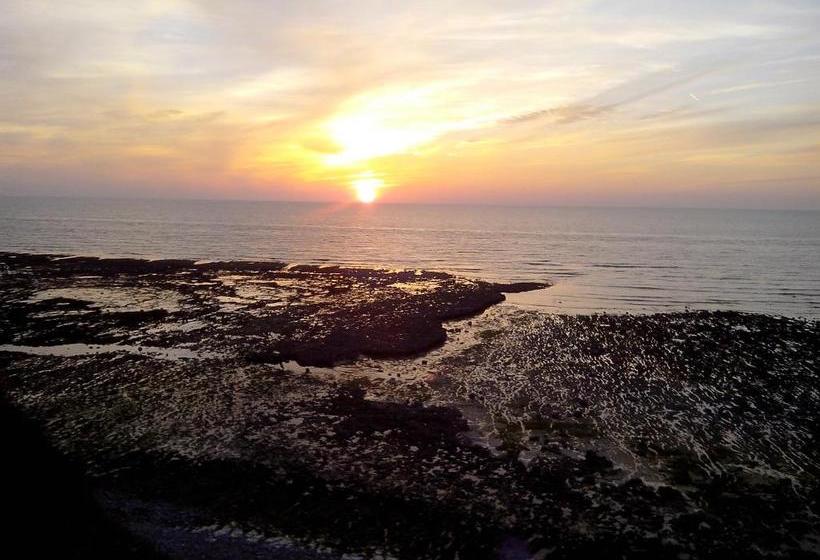 בית מלון כפרי Auberge Les Tonnelles