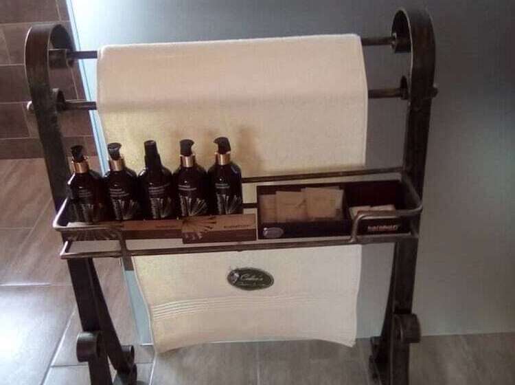 هتل Callies Game Lodge Safaris