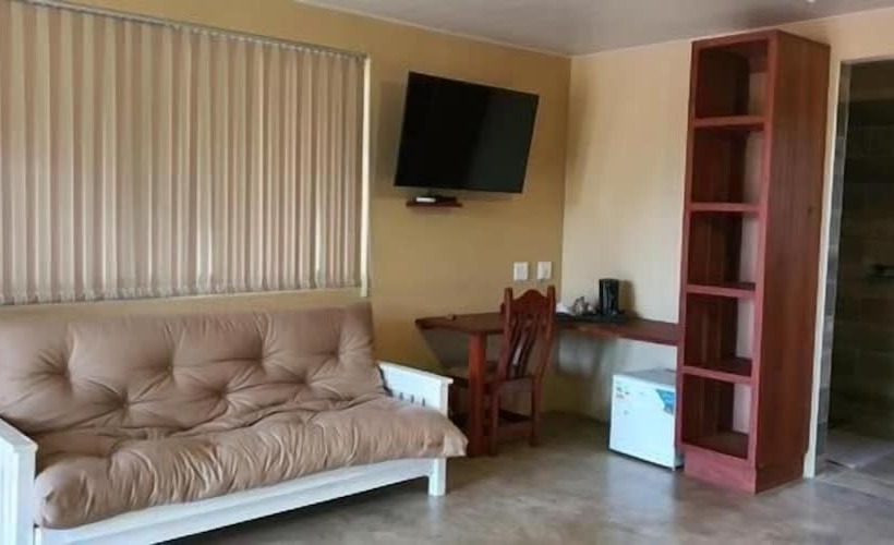 هتل Callies Game Lodge Safaris