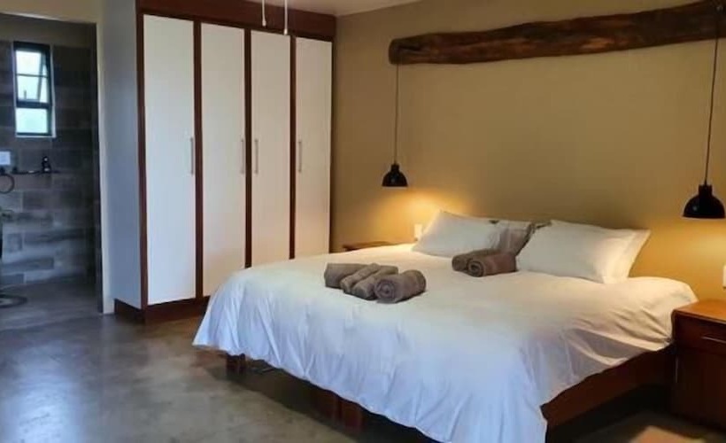 هتل Callies Game Lodge Safaris