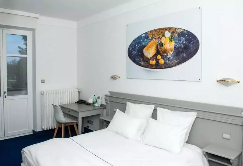 Hotelli Restaurant Au Gourmet