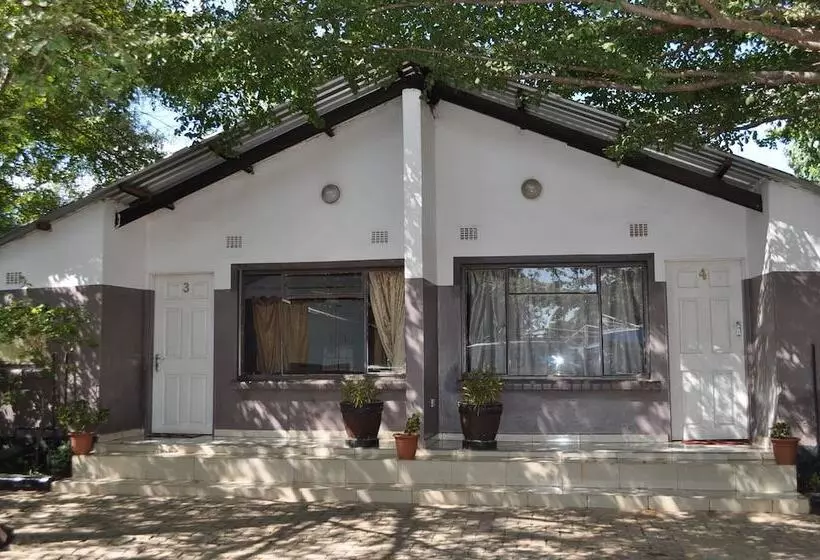 هتل Willu Executive Lodge