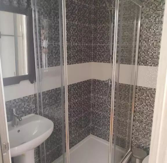 Majatalo Room Atalaia   Bairro Alto