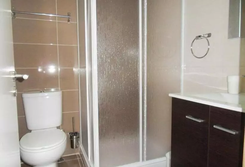 Majatalo Room Atalaia   Bairro Alto