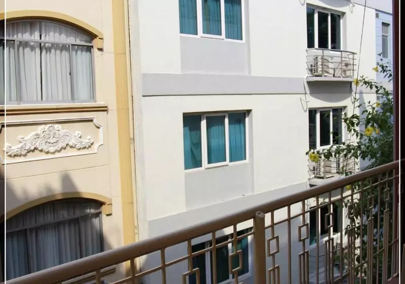 پانسیون Quang Saigon Hotel  40 7 Bùi Viện Walking Street