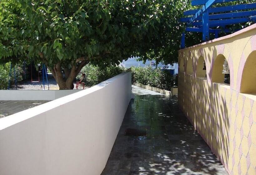 펜션 Tommy's Rooms