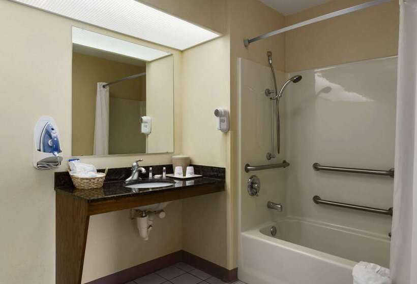 ホテル Baymont By Wyndham Dublin