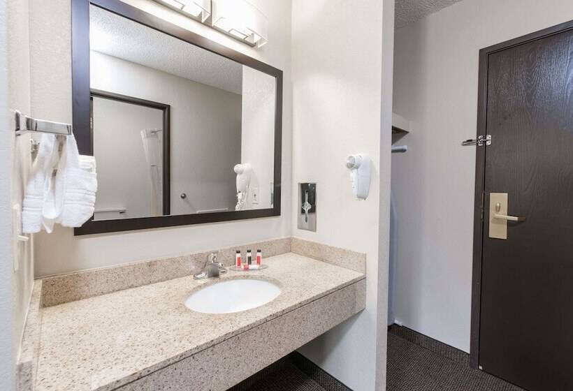 فندق Baymont By Wyndham Pierre