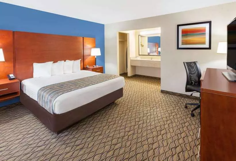 호텔 Baymont By Wyndham St. Ignace Lakefront