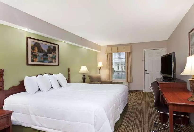 호텔 Baymont By Wyndham Tullahoma