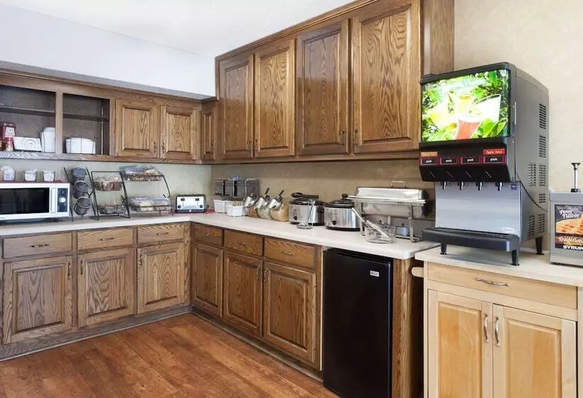 호텔 Baymont By Wyndham Tullahoma